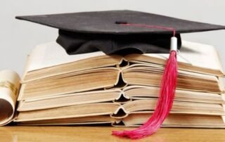 Πανελλήνιες 2022: Ποια Τμήματα Ελληνικών ΑΕΙ σε κάνουν κατευθείαν κάτοχο μεταπτυχιακού