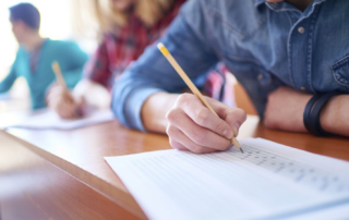 Πρόγραμμα για τις Επαναληπτικές Πανελλαδικές εξετάσεις των μαθημάτων ΓΕΛ