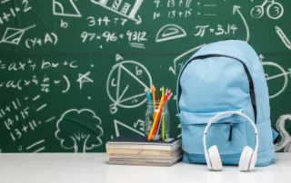 Πότε κλείνουν τα σχολεία για καλοκαίρι – Πότε ξεκινούν οι Πανελλήνιες 2025