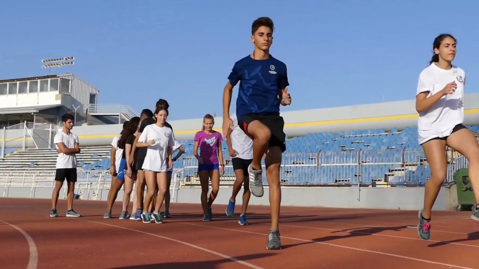 Επιστρέφουν τα αθλητικά σχολεία – Νέα πρότυπα από το 2026